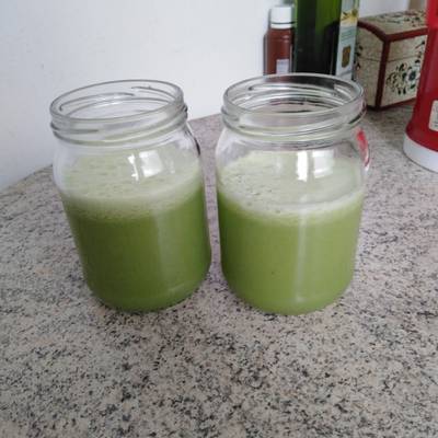 Jugo Verde Receta de Gloria Agüero- Cookpad