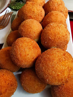 Una foto de Croquetas de jamón serrano