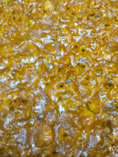 Una foto de Paella de rape y gambas
