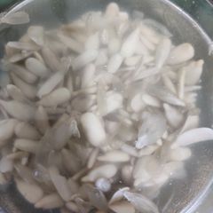 A picture of Sunflower seeds for protein &#immunity.