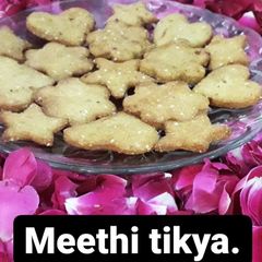 A picture of Meethi Tikya.