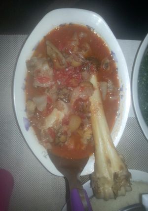 A picture of Cow foot stew.