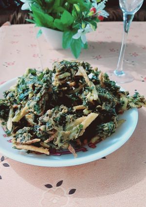 A picture of Spinach pakora.