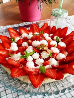 Foto di Crostata Fragole, mascarpone e cioccolato bianco