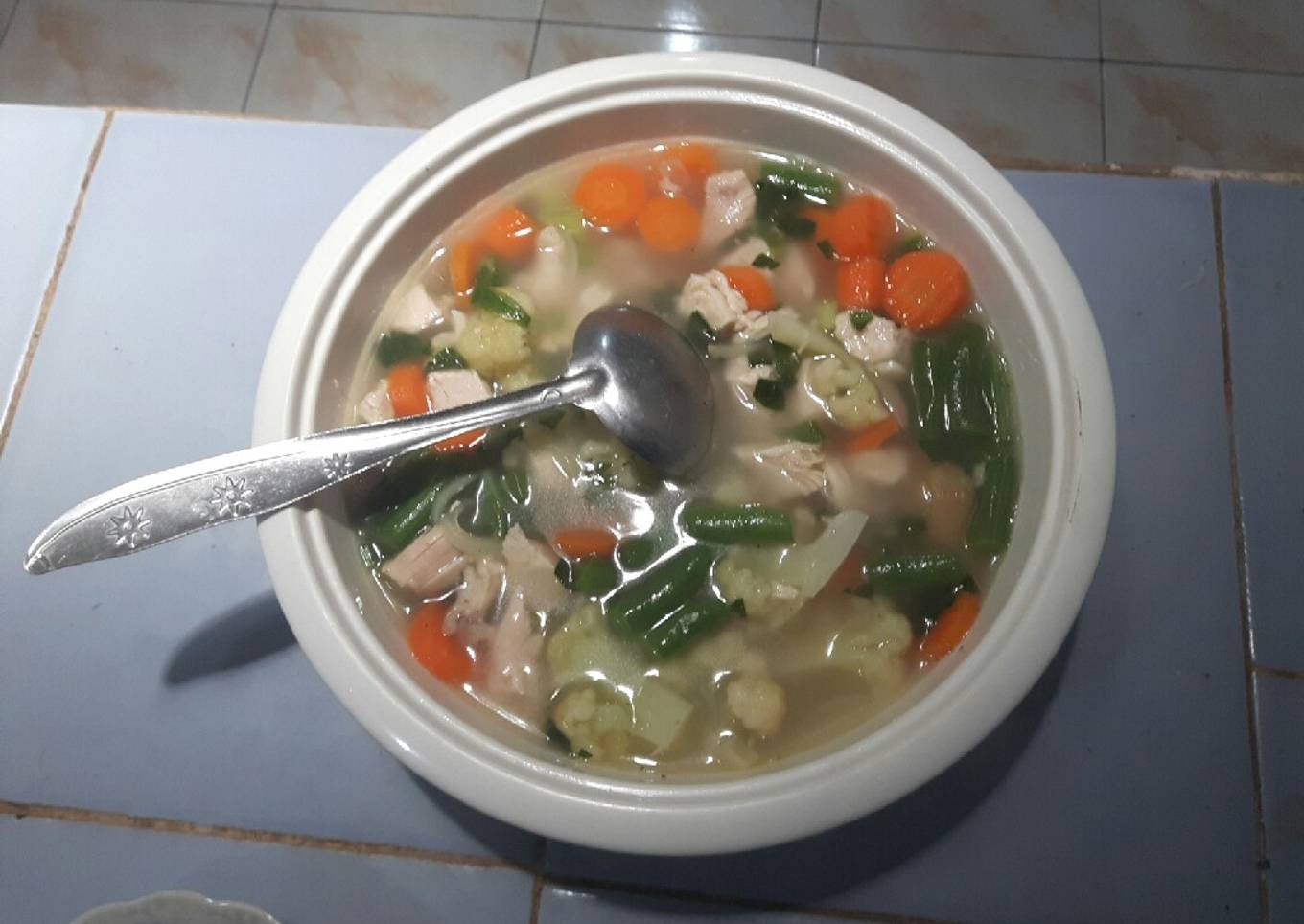 23. Sop bening ayam