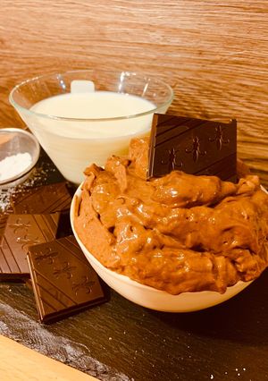 Foto di Crema Pasticciera al Cioccolato (di Luca Montersino con il Bimby)