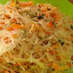 A picture of Bihun Goreng enak.