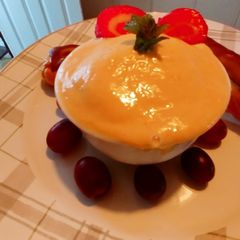 A picture of Mango eggles mousse.
