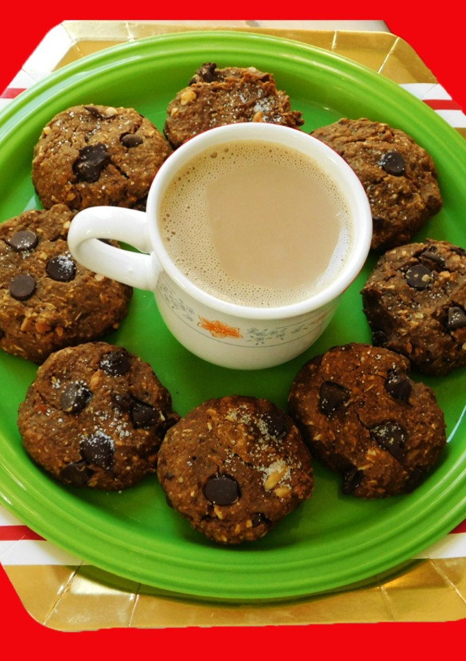 பீ நட் பட்டர் குக்கீஸ் (Peanut butter cookies recipe in tamil) செய்முறை முக்கிய புகைப்படம்