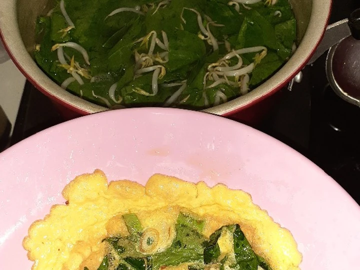 Cara Simple Membikin Resep  Sayur bening daun katuk dan kecambah yang Bisa Manjain Lidah, Bikin Ketagihan