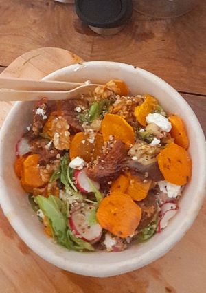 Une photo de Salade patate douce/petit épeautre