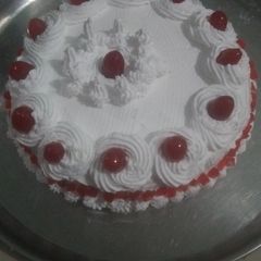 A picture of Eggless vanilla cake.