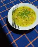 Sopa de fideo con pollo