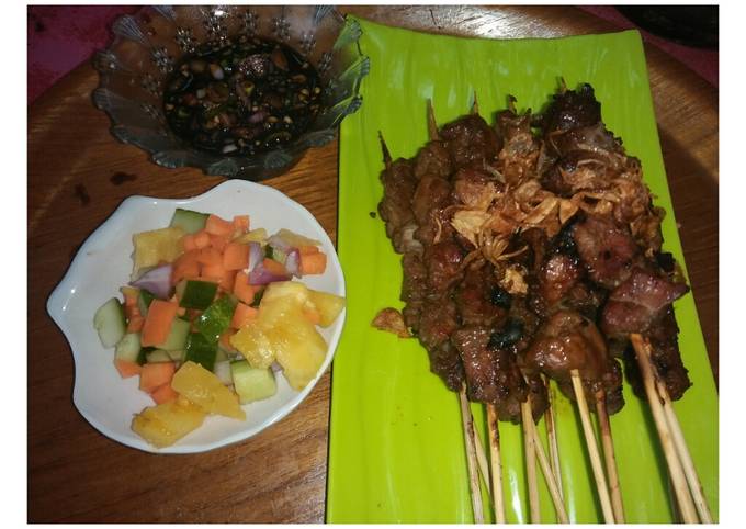 Bagaimana Menyiapkan Sate daging sapi Anti Gagal