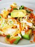 Ensalada Saludable de Aguacate, Repollo y Zanahoria