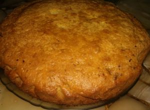 Una foto de Torta de naranja y pedacitos de chocolate