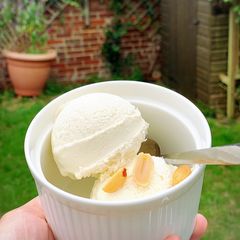 A picture of Creamy coconut ice-cream.