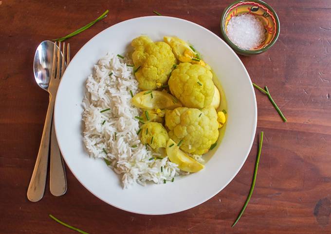 Vegetarian cauliflower and egg curry