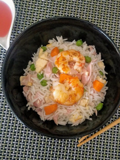 Una foto de Arroz tres delicias