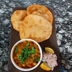 A picture of Chole bhature.