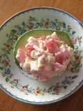 Aguacates rellenos de surimi -2