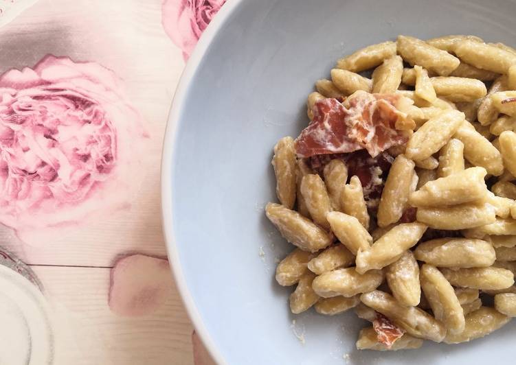 Cavatelli panna e speck