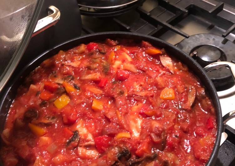 Recipe of Perfect Mamma’ s Chicken Cacciatore