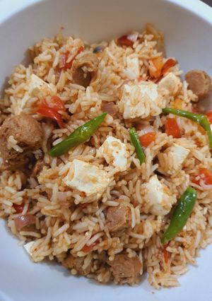प्रोटीन रिच पुलाव(Protein rich pulao recipe in hindi) रेसिपी मुख्य फोटो