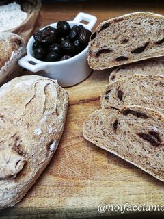 Foto di Pane Integrale alle Olive