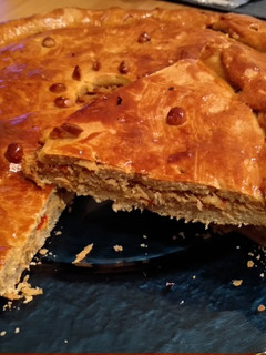 Una foto de Empanada gallega de atún