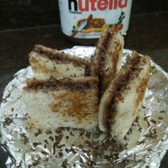 A picture of Nutella chocolate sandwich.