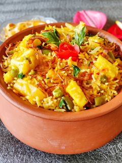 A picture of Vegetable Biryani.