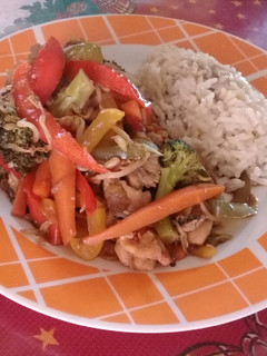 Una foto de Chop Suey a la Topy's Kitchen 👩🏻‍🍳🍜