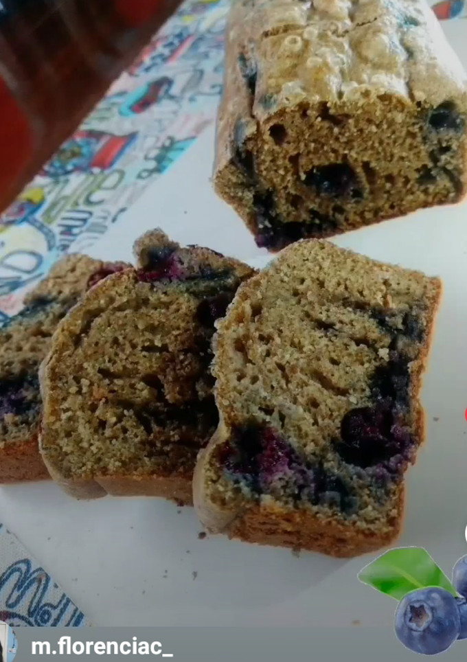 Una foto de Budín integral de arándanos