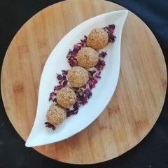 A picture of Til gud ladoos.