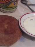 Doradita con nata, pan pita dulce dorado