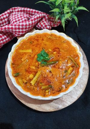 सहजन की सब्जी (sahjan ki sabji recipe in Hindi) रेसिपी मुख्य फोटो