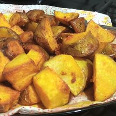 A picture of Pan fried tumeric potatoes 😋.