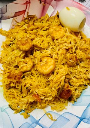 A picture of Prawn biriyani/shrimp biriyani.