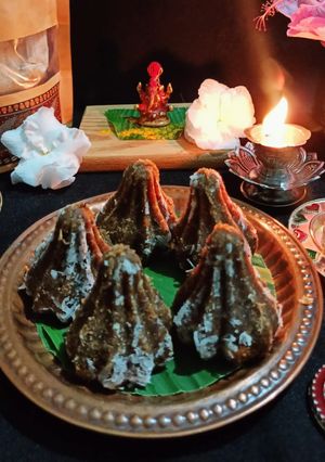 A picture of Panjiri Modak.