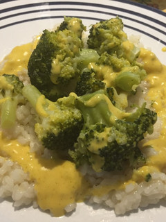 Una foto de Arroz de Brócoli con mayonesa de Curry