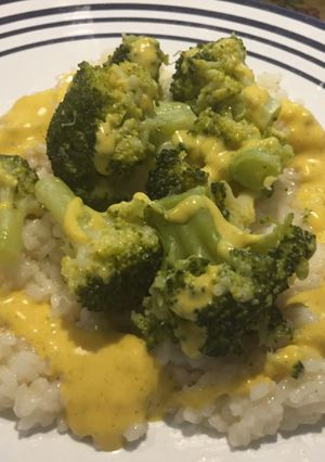 Una foto de Arroz de Brócoli con mayonesa de Curry