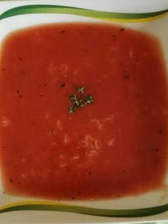 Fűszeres paradicsomleves recept fotója