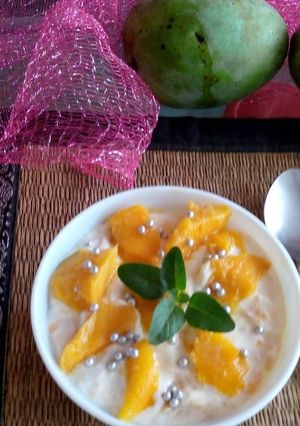 A picture of Mango raita.