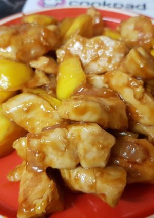 A picture of My Honeyed Chicken & Mango 😀.