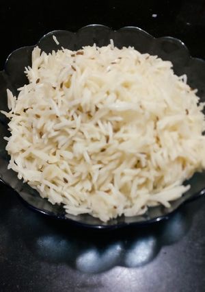 જીરા રાઈસ (Jeera Rice Recipe In Gujarati) રેસીપી મુખ્ય ફોટો