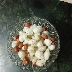 A picture of Sabudana mixture.