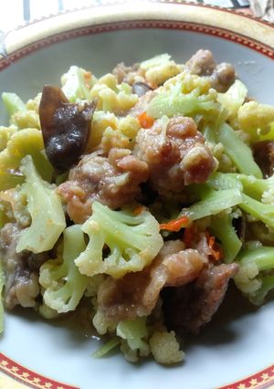 Foto resep Tumis ayam tepung kembang kol sederhana