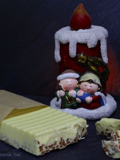 Una foto de Turrón de Chocolate Blanco