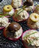 Canapes de pate casero con rabanitos